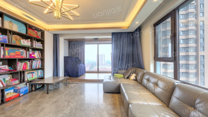 万科翡翠公园二手房实景图