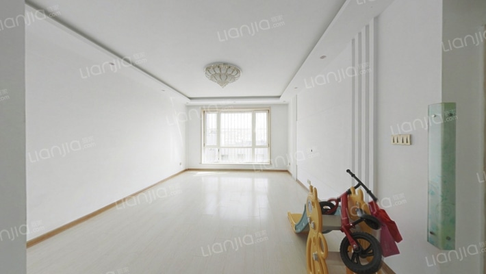 秀林风景二手房实景图