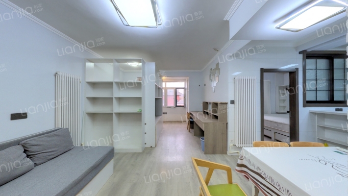 西旅逸都二手房实景图