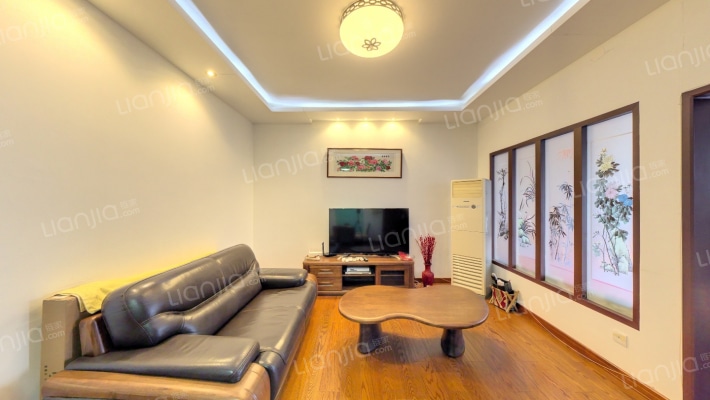 映山华庭二手房实景图