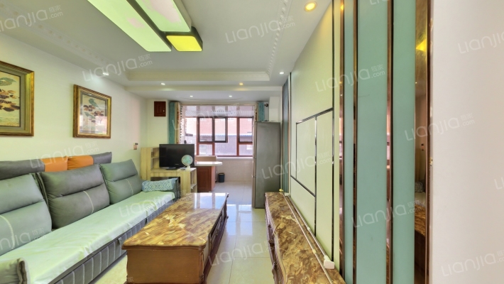 集大小区二手房实景图