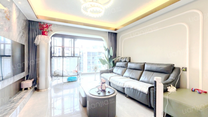 万科中天金域世家二手房实景图