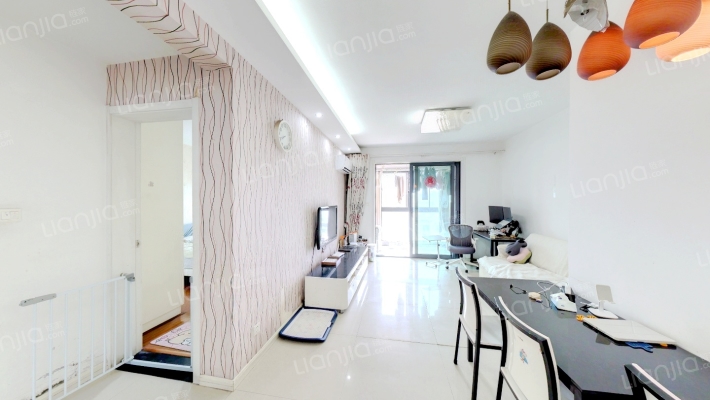 君悦湖滨二手房实景图