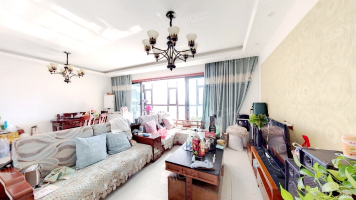 鸿园玫瑰园二手房实景图