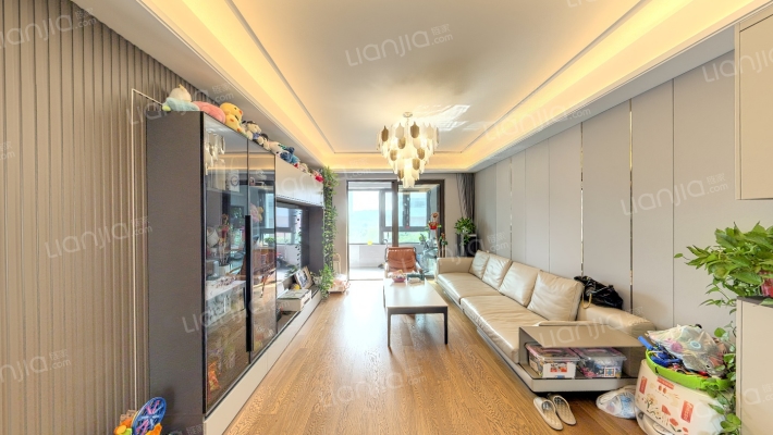 鱼嘴金茂悦二手房实景图