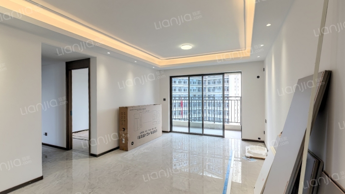 奥园翡翠澜湾二手房实景图