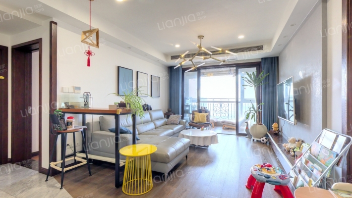 雅居乐滨江国际二期二手房实景图