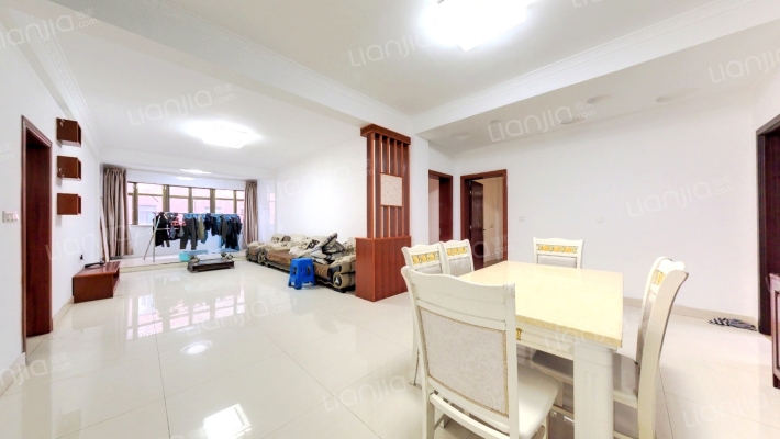 长江润发幸福小区二手房实景图