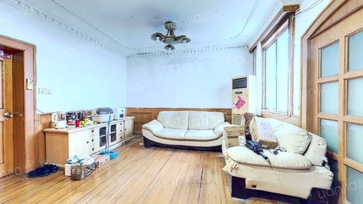 何山花园南区二手房实景图