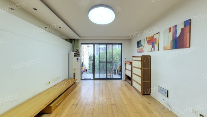 万科假日风景100弄二手房实景图