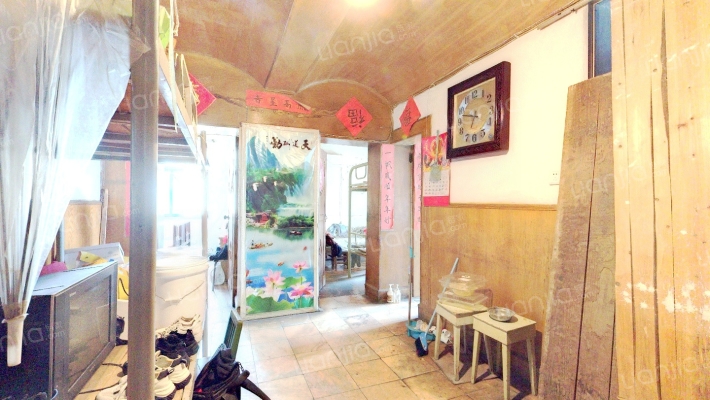 红卫路街八大家花园二手房实景图