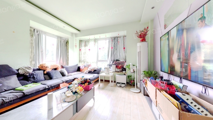 七彩花都B区一期二手房实景图