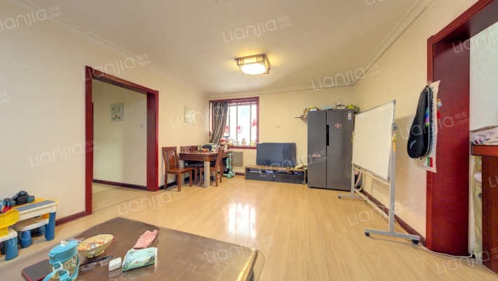 东新街240号二手房实景图