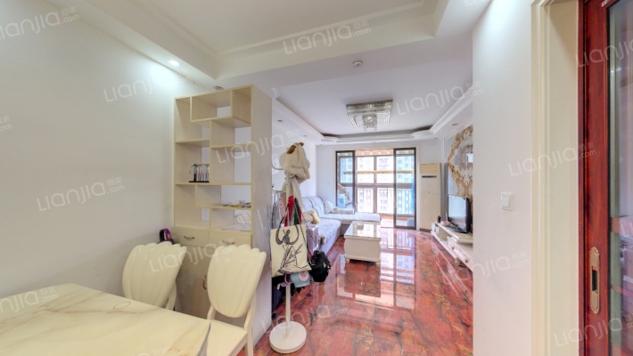 东方蓝海三期二手房实景图