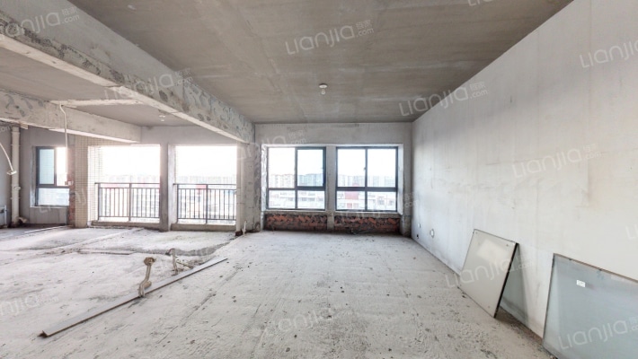 奥莱名邸二手房实景图