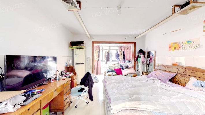 鸿泰苑二区二手房实景图