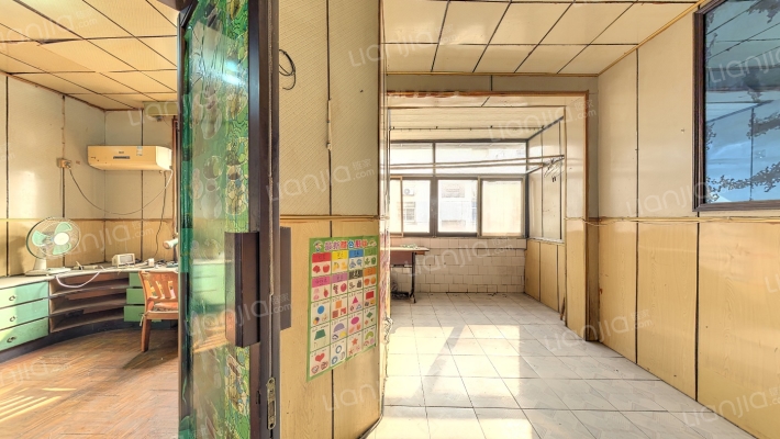 芙阁新村二手房实景图