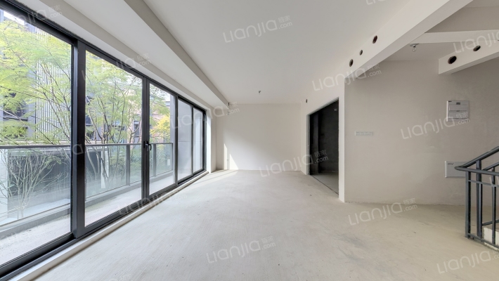 龙湖舜山府二手房实景图