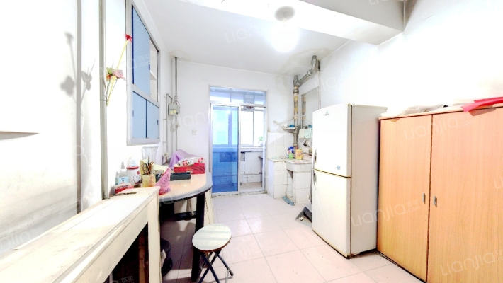 红光小区二手房实景图