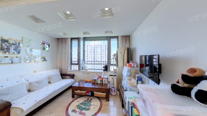 地杰国际城E欧泊时光二手房实景图