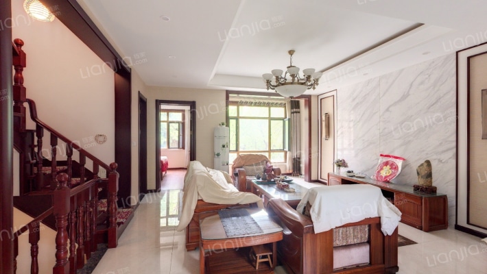 仁爱鸿雁岛二手房实景图