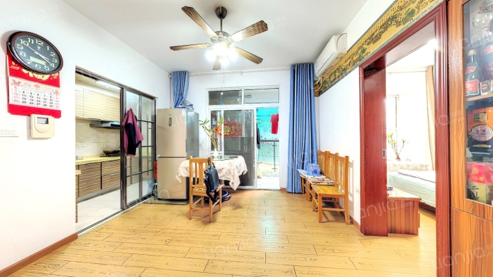 团结佳兴园二手房实景图