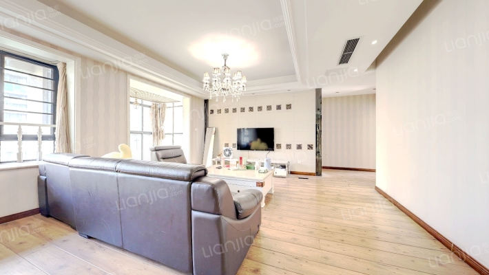 顶峰水岸汇景二手房实景图