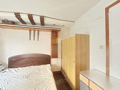 合租·黄天荡新村 4居室 南卧