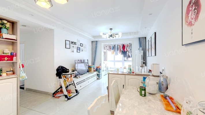 保利罗兰春天二手房实景图