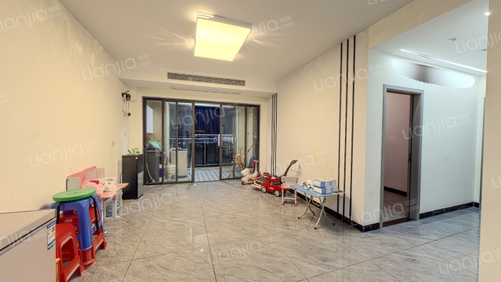 新城市花园二期二手房实景图