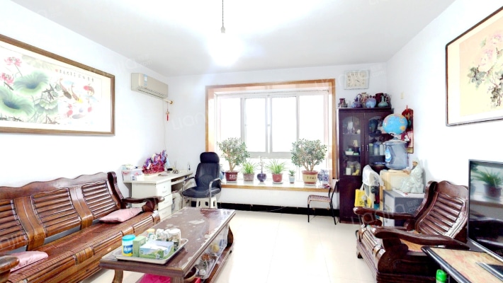 河畔人家二手房实景图