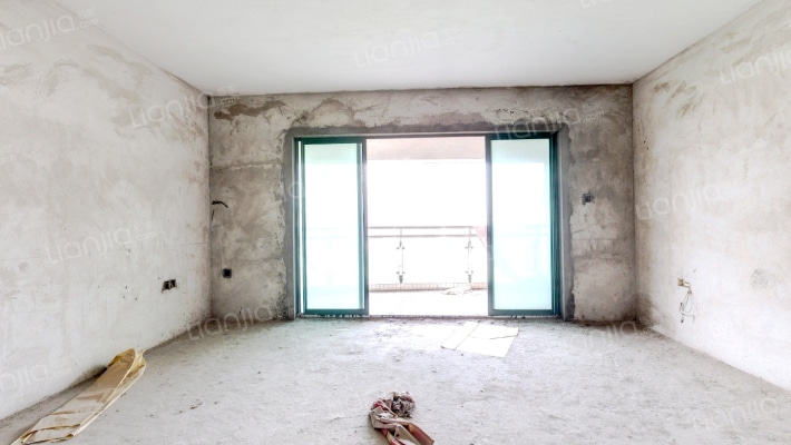 群英华庭二手房实景图