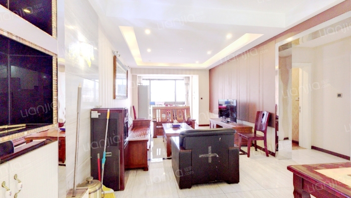 协信彩云湖1号二手房实景图