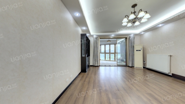 滨江苑三期二手房实景图