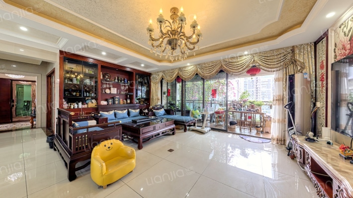 睿智华庭二手房实景图