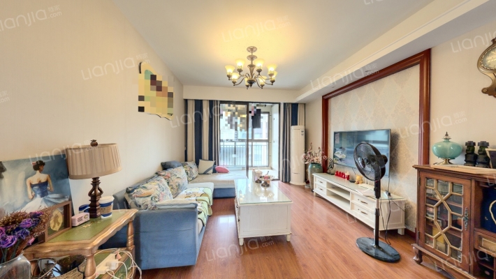 文一名门首府二手房实景图