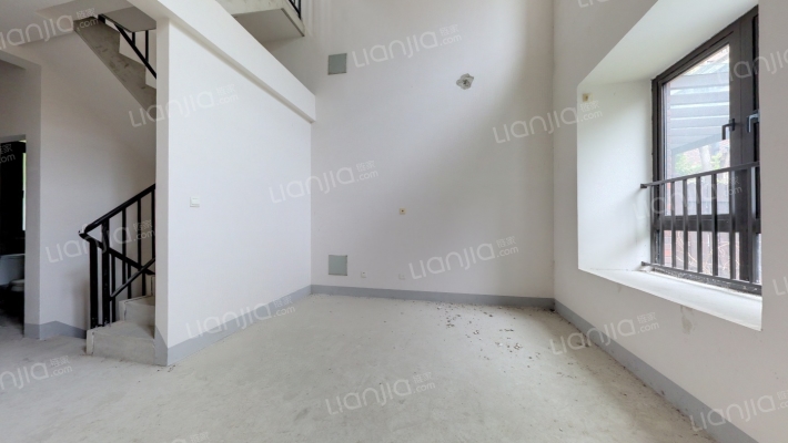 首创旭辉城(别墅)二手房实景图