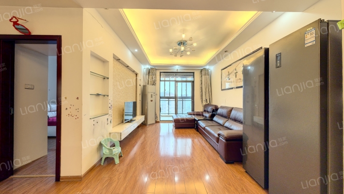 圣诚和园二手房实景图