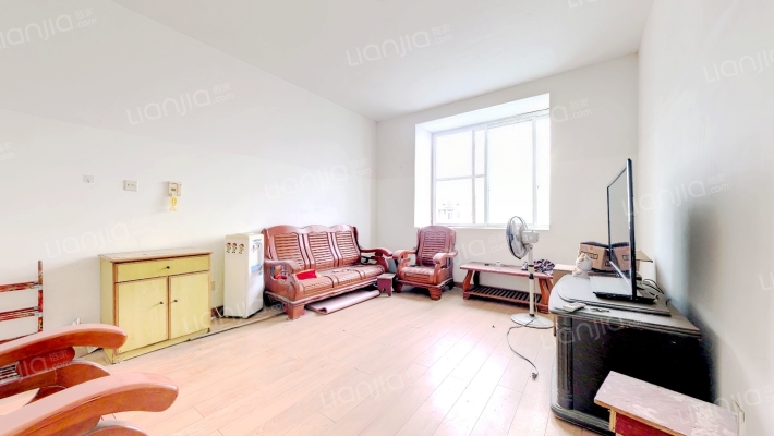 新城花园(华逸路)二手房实景图