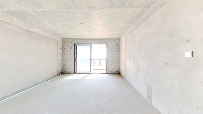 湖光山色二手房实景图