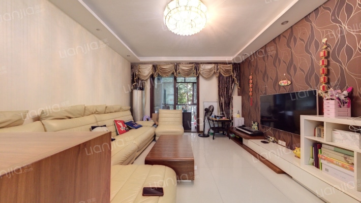 皇冠国际社区二期二手房实景图