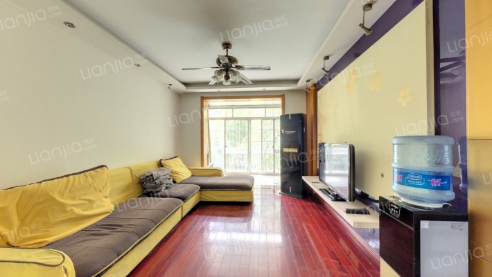 中虹华苑二手房实景图