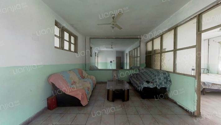 烟草公司宿舍二手房实景图