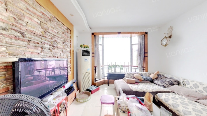 泰怡花园二手房实景图