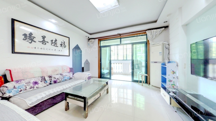 圣卡洛铂庭二手房实景图