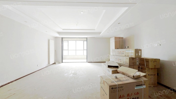 新里卢浮公馆二手房实景图