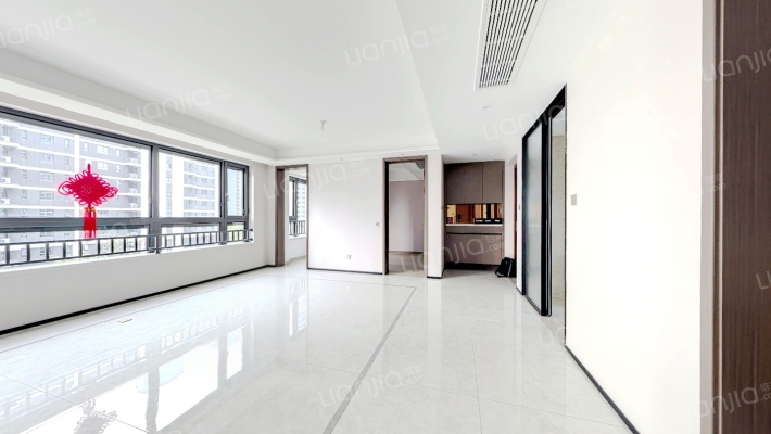 鹿鸣华苑二手房实景图