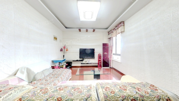 温莎杰座二手房实景图