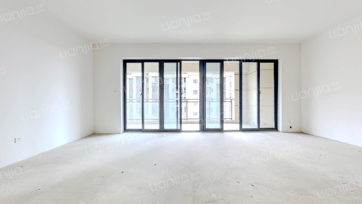 绿地新城新里桃溪川二手房实景图