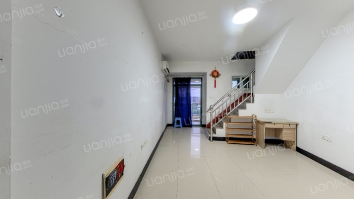 美域东方二手房实景图